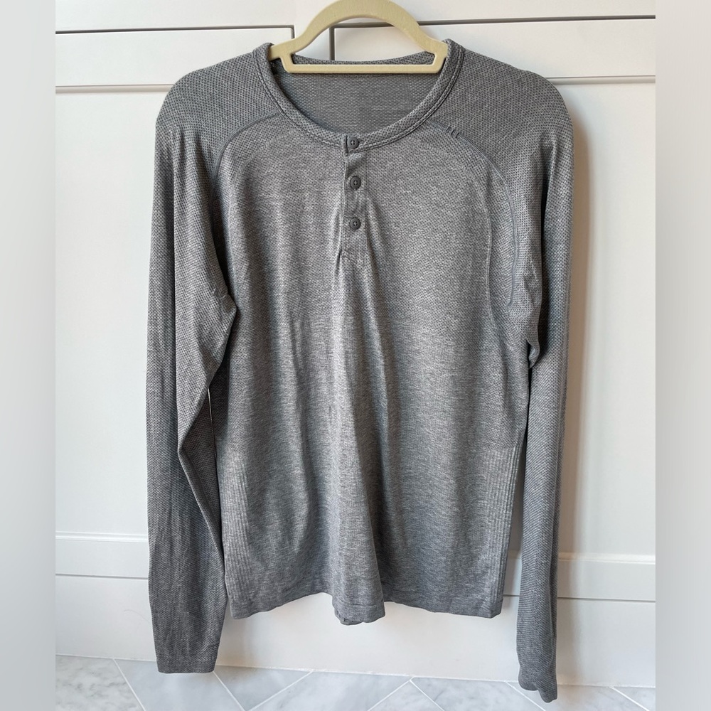 Lululemon Mens Athletic Long-sleeve Shirt; Size M; Gray; Excellent Condition